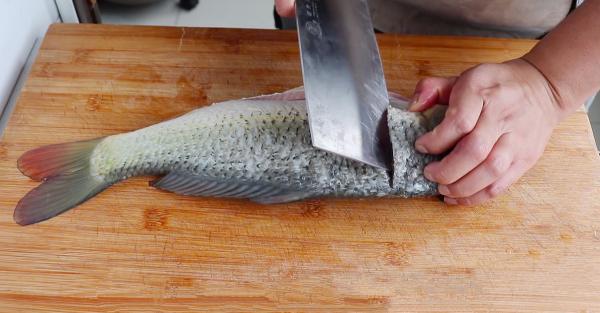 中秋家宴將至，花100元做6道菜，寓意吉祥，端上桌全家搶著吃