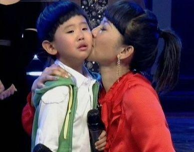 遺傳錯基因的星二代！明明媽媽是美人，他們卻挑著爸爸的缺點長