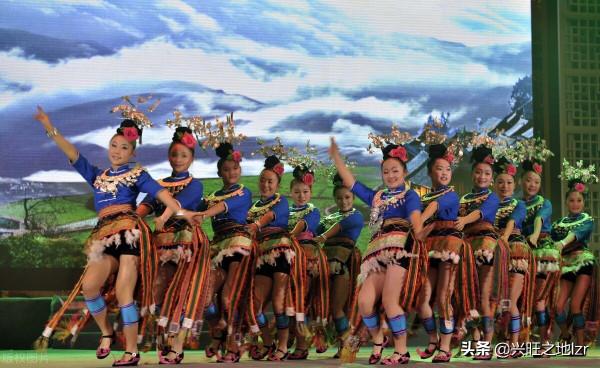 別具一格的一種民間傳統舞蹈：苗族錦雞舞