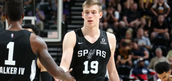 馬刺裁掉首輪19順位的盧卡，長得帥確實不能當飯吃