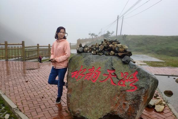 自駕西藏，路過仙境般紅石灘和翻越4298米高的折多山感受分享