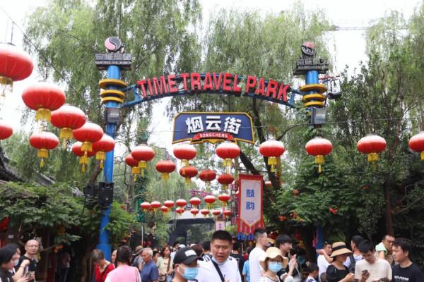 潑水狂歡,夢幻演出,痴狂電音,玩一天都不夠!杭州旅行必打卡 潑水狂歡,夢幻演出,痴狂電音,玩一天都不夠!杭州旅行必打卡