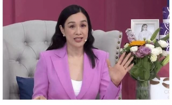 鍾麗緹上節目沒了濾鏡,一下子就成了乾癟老太太,臉鬆垮下墜 鍾麗緹上節目沒了濾鏡,一下子就成了乾癟老太太,臉鬆垮下墜