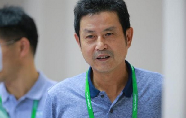 女排名帥陳忠和，與郎平亦師亦友，前妻意外去世，二婚娶女排隊員