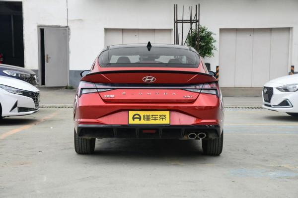 追逐個性還是尋求穩重？第七代伊蘭特對比大眾朗逸，應該怎麼選？