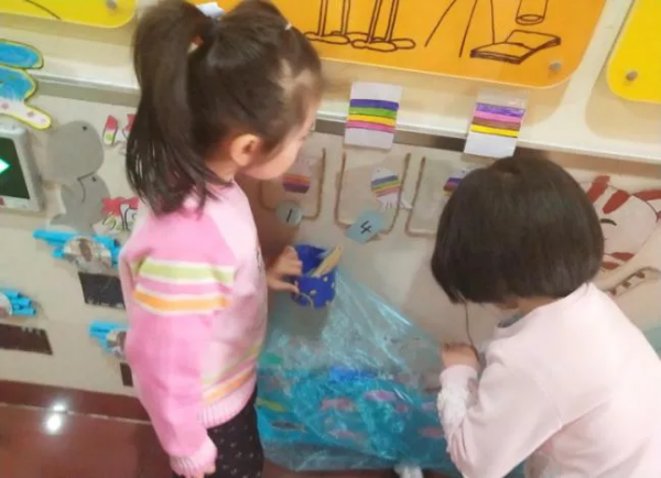 建議收藏：幼兒園可操作的區角活動4例（附詳細操作步驟）