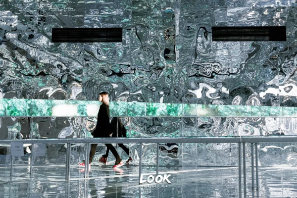 798網紅新地標·整整四層 798網紅新地標·整整四層