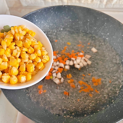 #暖冬醬在手,嗨吃部隊鍋#聖誕限定辣醬炒飯 #暖冬醬在手,嗨吃部隊鍋#聖誕限定辣醬炒飯