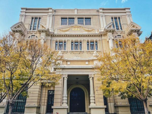 北京版&OpenCurlyDoubleQuote;新天地&rdquo;，緊鄰前門的文化地標，藏著&OpenCurlyDoubleQuote;京城商業第一樓&rdquo;