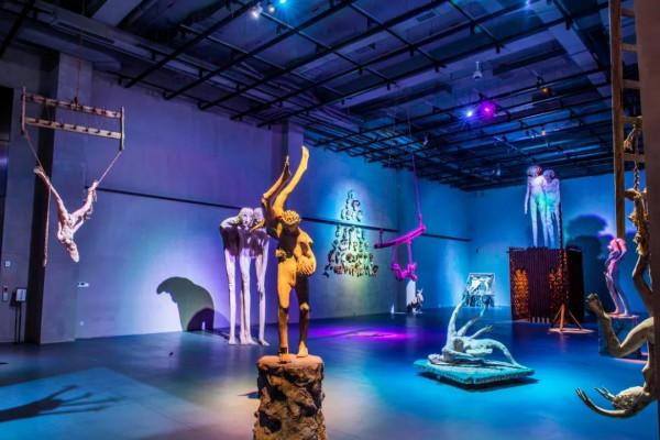 林惠興《人間劇場Ⅱ》: 今天我們只感受人間的喜悅