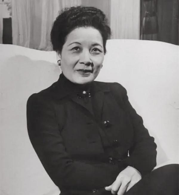 杜月笙的小兒子：牢記父親的教誨，給國家無償捐獻價值18億的古董