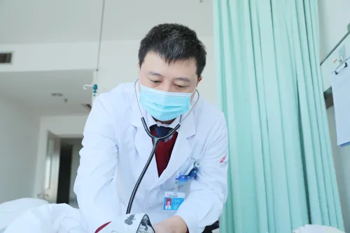 【技術骨幹】甘肅中醫藥大學第四附屬醫院 甘肅寶石花醫院呼吸與危重症醫學科，副主任醫師&mdash;石軍剛