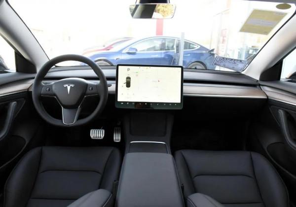 一直在猶豫特斯拉Model3和極狐阿爾法S,試駕後對比一目瞭然 一直在猶豫特斯拉Model3和極狐阿爾法S,試駕後對比一目瞭然