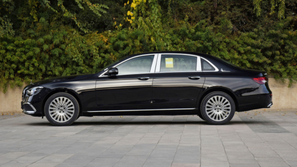 老款庫存清完,8千優惠也沒了,賓士E級為啥不愁賣? 老款庫存清完,8千優惠也沒了,賓士E級為啥不愁賣?