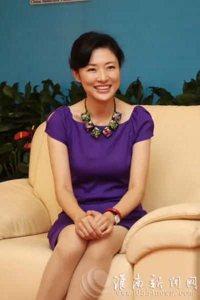 央視主持人周濤珍藏版美照