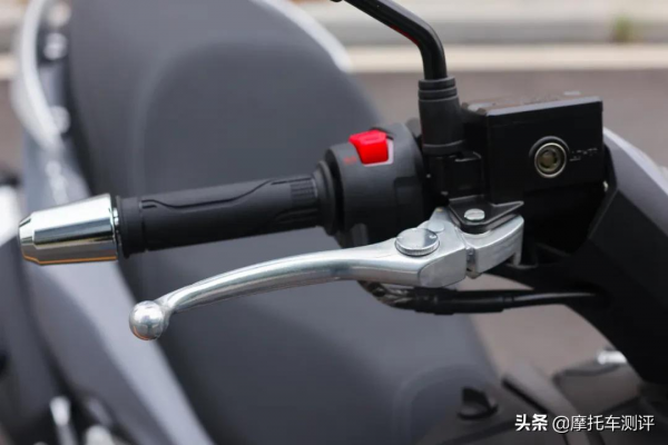 多少沾點泥土氣息，大陽ADV350評測