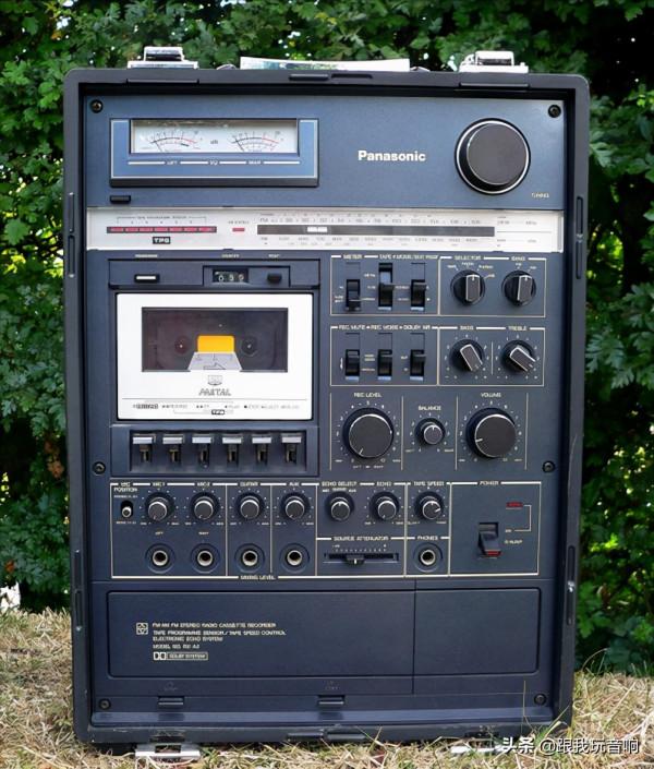 松下RX-6400 也稱為RX-A2可能是80年代以來最響亮的行動式音響
