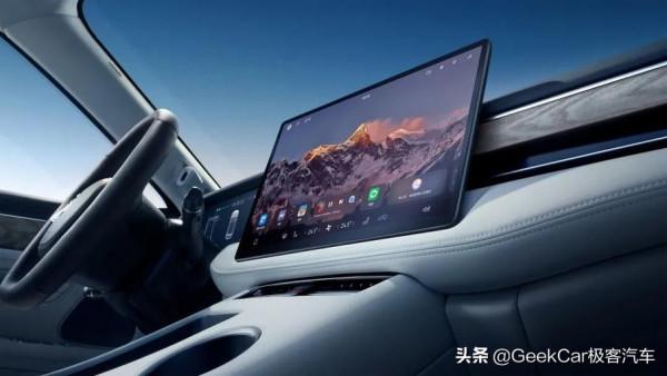 AITO 問界 M5 鴻蒙座艙初體驗：華為濃度 120&percnt;