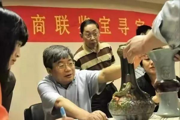 12年前，鑑寶專家劉巖用17萬騙得乾隆真跡，轉手賣了8000萬