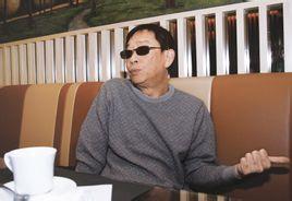 偽裝成演員的音樂大師黎彼得,和許冠傑齊名,一首歌讓張國榮爆火 偽裝成演員的音樂大師黎彼得,和許冠傑齊名,一首歌讓張國榮爆火