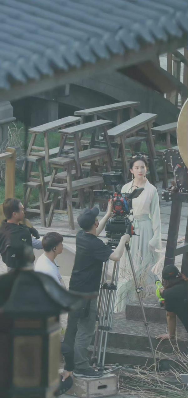 轉載：劉亦菲太驚豔，穿古裝盡顯大家閨秀氣質造型夢迴趙靈兒.