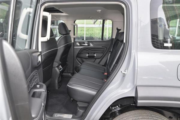 自駕遊買硬派SUV,這3款是首選,275馬力+10AT,四驅帶大梁,真牛 自駕遊買硬派SUV,這3款是首選,275馬力+10AT,四驅帶大梁,真牛