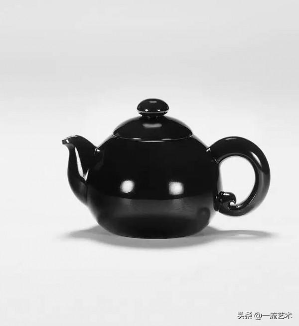 玉雕“素活兒”，清水出芙蓉