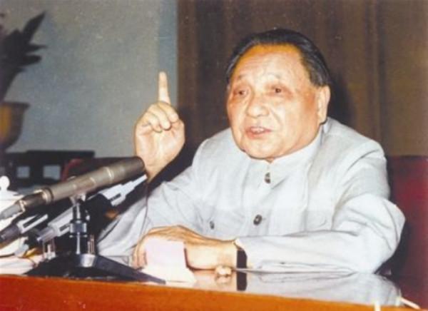 1962年中印戰爭爆發前，毛主席憂心忡忡，張國華的一番話讓他釋懷