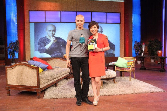 3次婚姻4次創業，得罪5大腕後想當和尚，樂嘉自毀路上的瘋狂往事