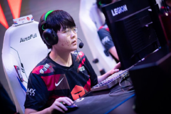 GEN.G新陣容堪稱“LPL友人”?五人加起來29個亞軍,堪稱全亞班 GEN.G新陣容堪稱“LPL友人”?五人加起來29個亞軍,堪稱全亞班