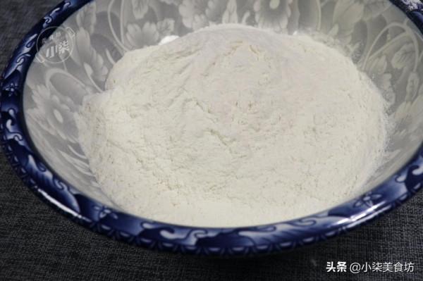 蔥油餅這樣做，真的是太香了，一週吃7次都不膩，詳細做法教會你