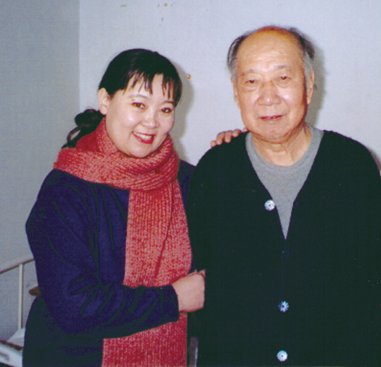 方青卓結婚半年後離婚,再婚嫁小4歲的未婚男,現生活狀況怎樣? 方青卓結婚半年後離婚,再婚嫁小4歲的未婚男,現生活狀況怎樣?