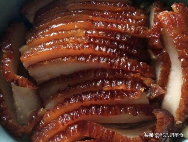 過年做梅菜扣肉，掌握好4點竅門，誰做都成功，酥爛不膩香氣濃郁