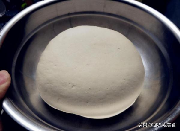 烙死麵餅，牢牢記住“和麵方法”，做好後柔軟不硬，放涼也好吃