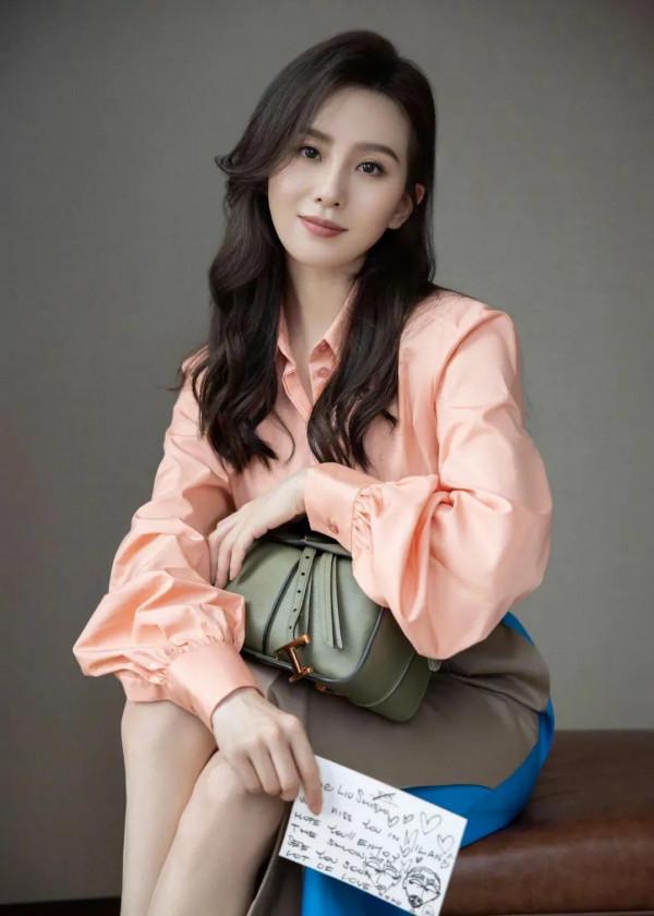 ［劉詩詩］盛世美顏，步步驚心一路爆紅，吳奇隆佔大便宜了