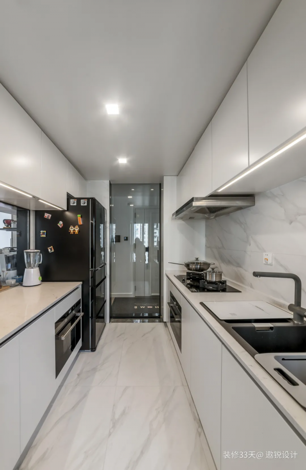 當飄窗多成了煩惱?這是取捨過的改善型三居室 當飄窗多成了煩惱?這是取捨過的改善型三居室