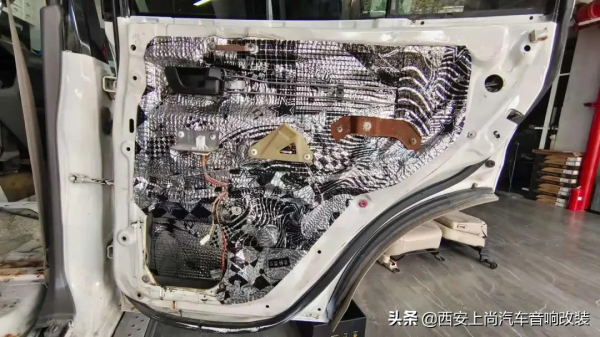 給你一個健康的駕乘環境,三菱帕傑羅升級德國彩虹音響&;全車隔音 給你一個健康的駕乘環境,三菱帕傑羅升級德國彩虹音響&;全車隔音