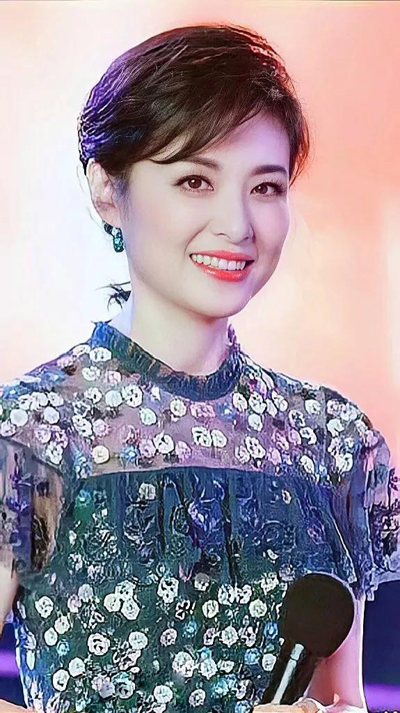 央視美女主持人誰最美?最美最憶是周濤!大家喜歡周濤嗎? 央視美女主持人誰最美?最美最憶是周濤!大家喜歡周濤嗎?