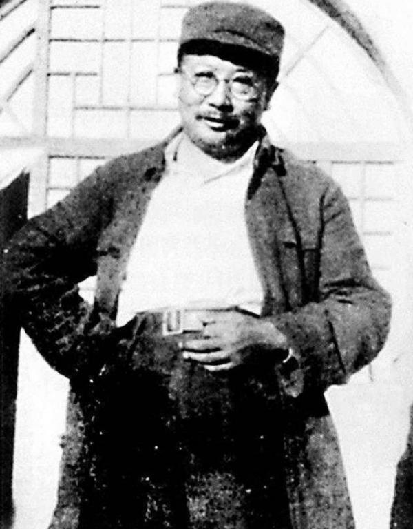 重慶談判前，毛主席李克農設下一計，讓老蔣大罵：中統軍統是飯桶