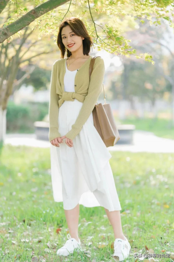 入冬的6條厚裙子，太顯瘦了