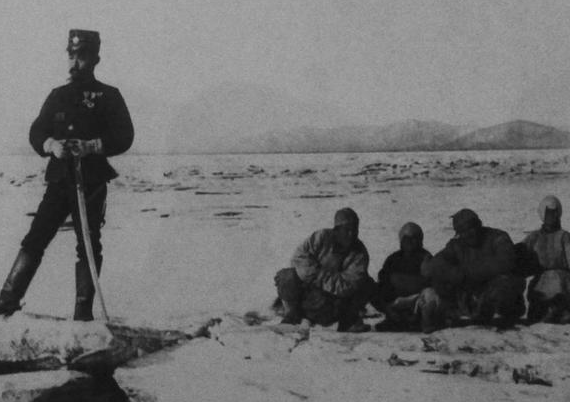 旅順大屠殺倖存者回憶：日軍挨家挨戶地搜尋，大街上到處都是屍體