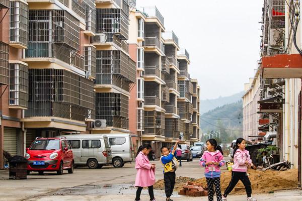 豫鄂交界深山村走出兩位開國將軍，濃濃秋色中掩藏很多感人的故事