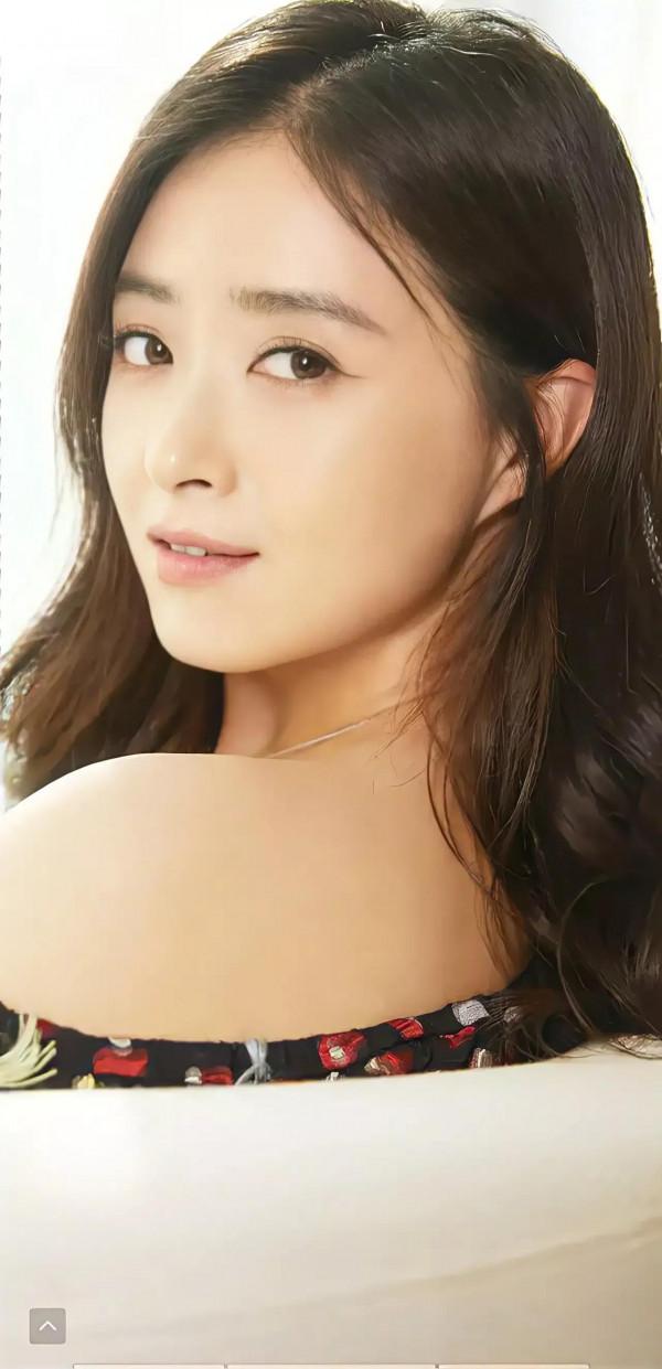 30多位絕色美人大比拼,還是蔣欣最漂亮 30多位絕色美人大比拼,還是蔣欣最漂亮