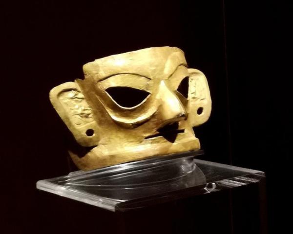 金環帶被丟路邊，風吹日曬30天無人察覺，專家意外撿拾成一級國寶