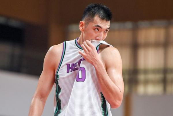 國產“小鯊魚”陶漢林，打籃球前是游泳健將，招牌動作是扣籃