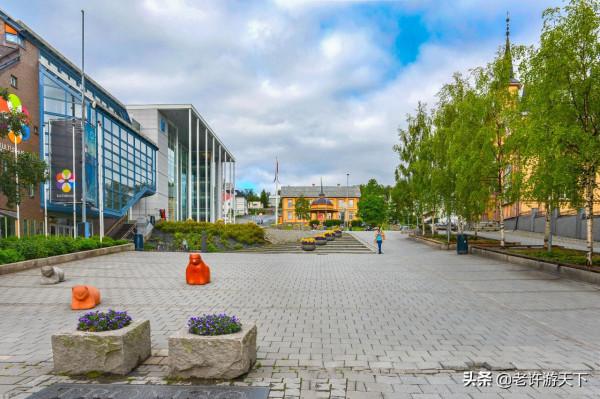 叩開北極之門,品嚐世界最北端的啤酒,觀北極大教堂的午夜音樂會 叩開北極之門,品嚐世界最北端的啤酒,觀北極大教堂的午夜音樂會