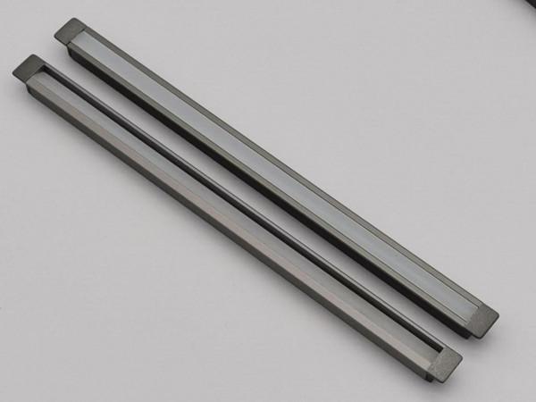 矽膠嵌入線條燈上新