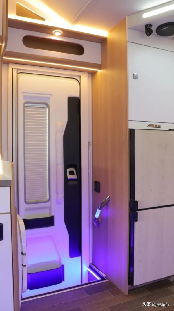 輕卡房車還帶拓展?大空間高性價比,網紅三號輕卡房車愛了愛了 輕卡房車還帶拓展?大空間高性價比,網紅三號輕卡房車愛了愛了