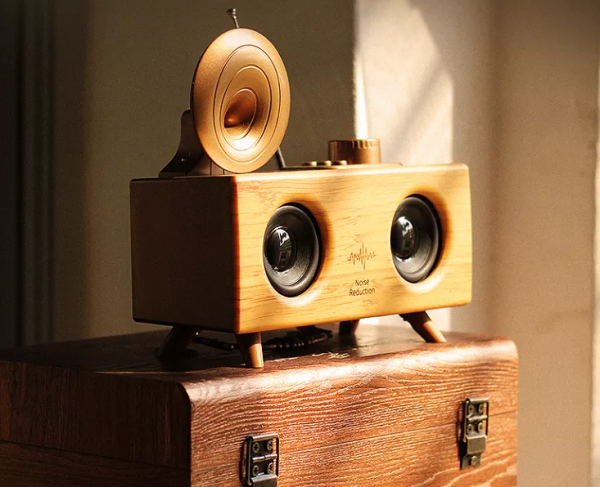 一眼便愛上的復古藍芽音箱,彷彿可以傾聽一個時代的聲音 一眼便愛上的復古藍芽音箱,彷彿可以傾聽一個時代的聲音