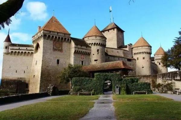 歐洲最古老的十大城堡之一，歷史久遠到無從考證